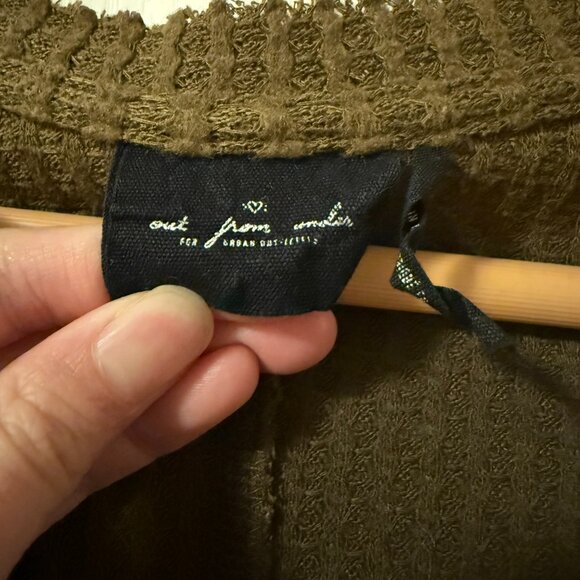 Urban Outfitters Out From Under Jojo Oversized Thermal Button-Front Top - Picture 5 of 12